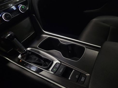 Used 2022 Honda Accord Sport image 26