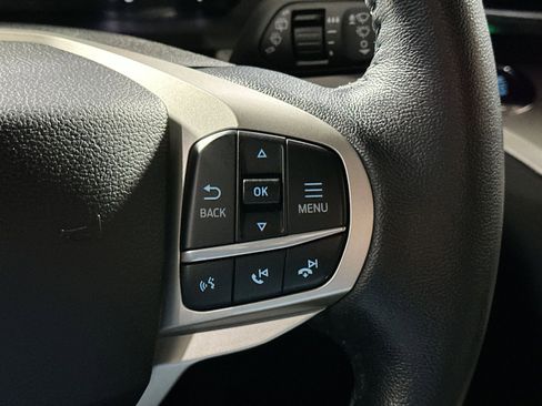 Used 2021 Ford Explorer XLT w/ Equipment Group 202A image 20