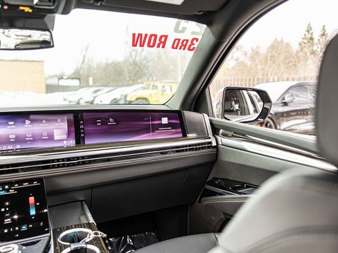 Used 2025 Cadillac Escalade Luxury image 41