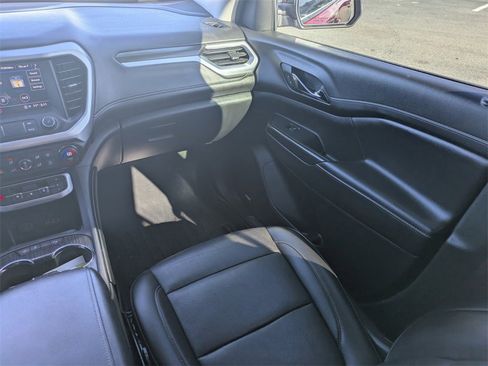 Used 2021 GMC Acadia SLT w/ Elevation Edition image 19