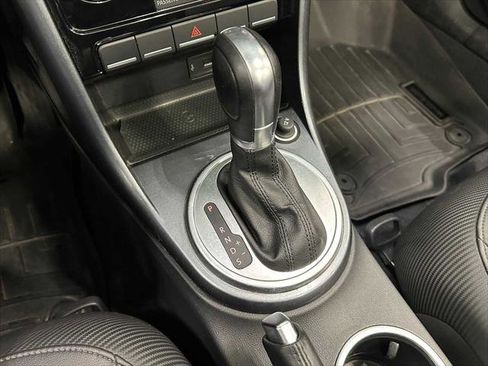 Used 2018 Volkswagen Beetle 2.0T Coast FWD image 40