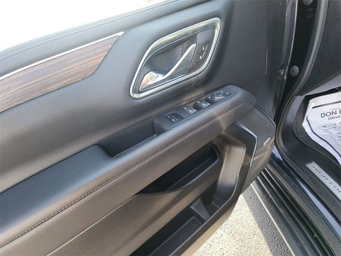 Used 2023 Chevrolet Tahoe High Country image 13