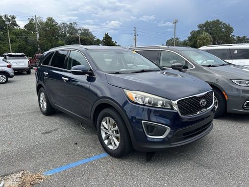 Used 2016 Kia Sorento FWD w/ LX Convenience Package image 1