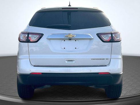 Used 2016 Chevrolet Traverse LT FWD image 4