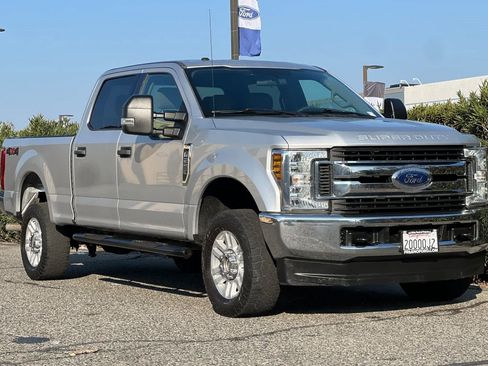 Used 2018 Ford F250 XLT image 9