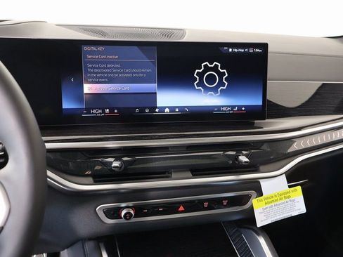 New 2026 BMW X6 xDrive40i w/ Climate Comfort Package image 5