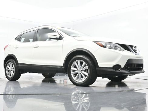 Used 2017 Nissan Rogue Sport SV FWD image 43