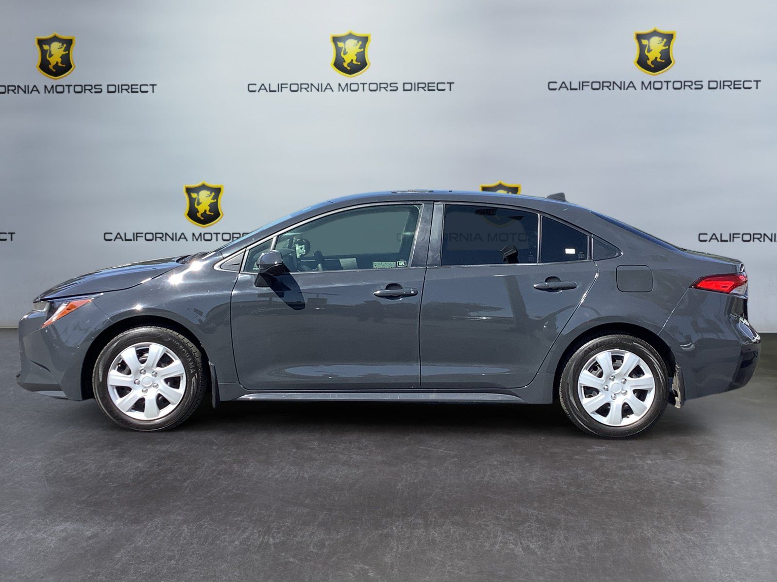 Used 2026 Toyota Corolla LE FWD image 2