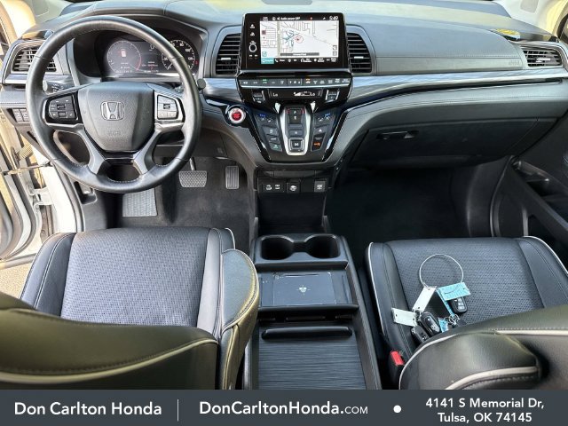 Used 2025 Honda Odyssey Elite image 19