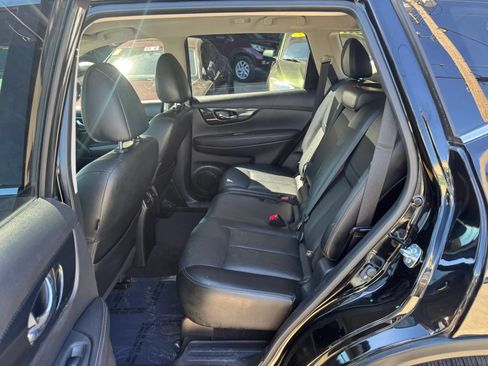 Used 2018 Nissan Rogue SL w/ Premium Package FWD image 10