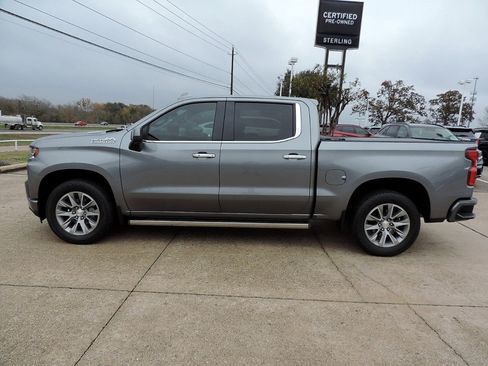Used 2021 Chevrolet Silverado 1500 High Country w/ Safety Package II image 8