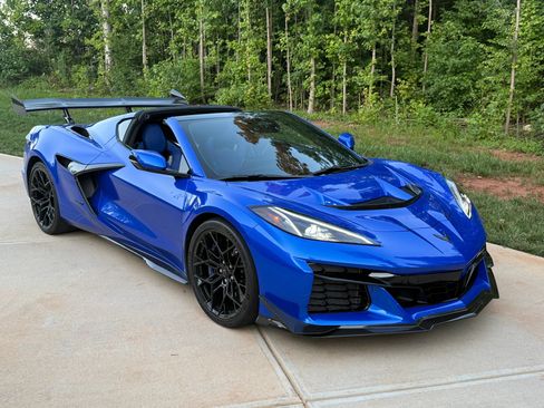 Used 2026 Chevrolet Corvette ZR1 w/ ZR1 Carbon Fiber Aero Package RWD image 1