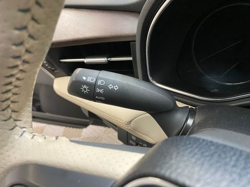 Used 2019 Toyota Avalon Limited w/ Advanced Safety Package image 27