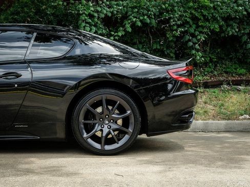 Used 2013 Maserati GranTurismo MC image 11