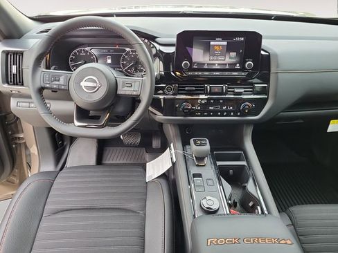Used 2024 Nissan Pathfinder Rock Creek image 12
