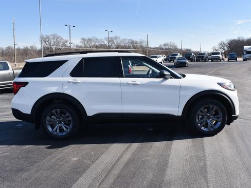 New 2026 Ford Explorer Active w/ Active Comfort Package AWD/4WD image 14