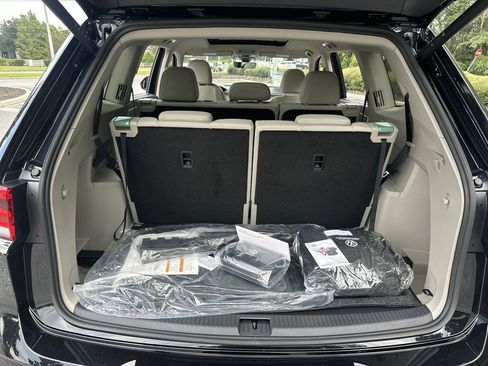 New 2026 Volkswagen Atlas SEL image 25