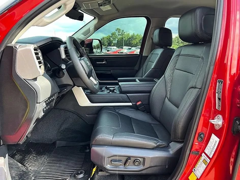 Used 2023 Toyota Tundra Limited AWD/4WD image 15