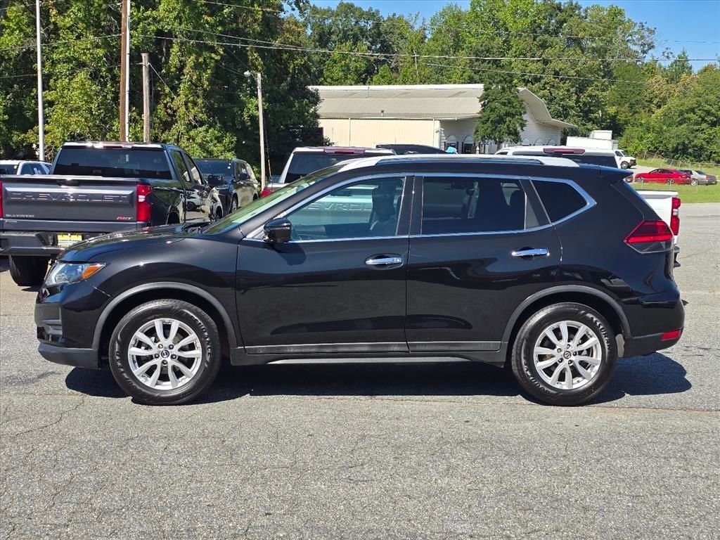 Used 2017 Nissan Rogue SV w/ Sun & Sound Touring Package FWD image 21
