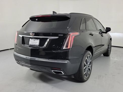 Certified 2023 Cadillac XT5 Sportv w/ Platinum Package AWD/4WD image 3