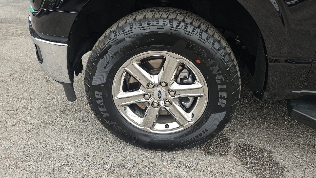 Used 2025 Ford F150 XLT w/ Equipment Group 301A Standard AWD/4WD image 9