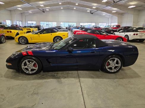 Used 1999 Chevrolet Corvette Convertible w/ Memory Pkg image 39