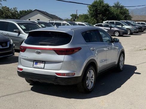 Used 2018 Kia Sportage LX FWD image 4
