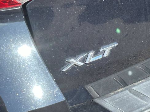 Used 2020 Ford Explorer XLT w/ Equipment Group 202A AWD/4WD image 11