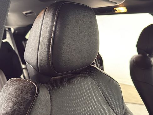 Certified 2025 Toyota Sienna Limited image 20