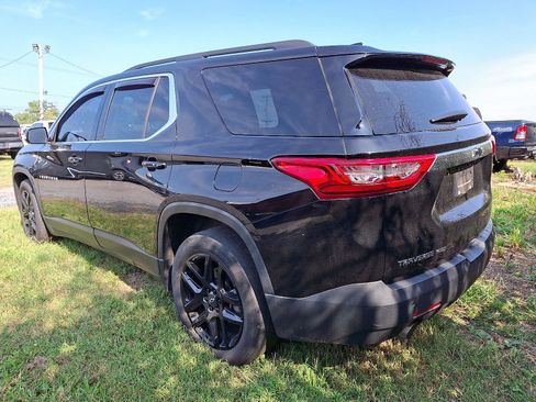 Used 2020 Chevrolet Traverse LT image 10