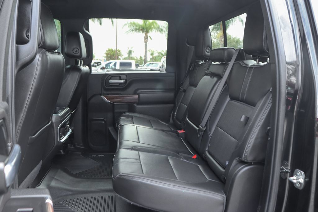 Used 2020 Chevrolet Silverado 2500 High Country w/ Technology Package AWD/4WD image 38