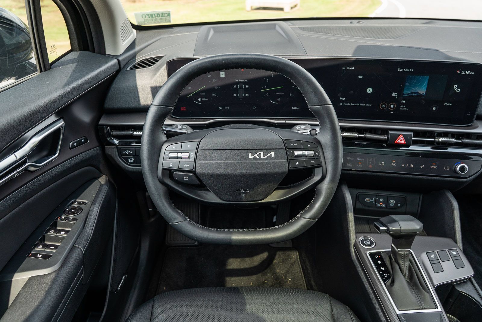 Used 2026 Kia Sportage SX FWD image 24