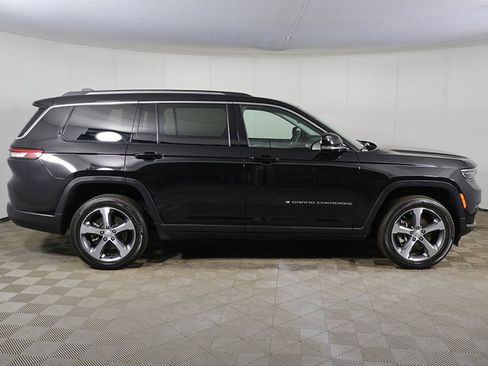Used 2023 Jeep Grand Cherokee L Limited image 17