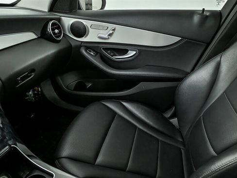 Used 2016 Mercedes-Benz C 300 4MATIC Sedan image 32