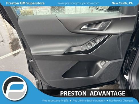 New 2026 Chevrolet Equinox LT w/ Convenience Package II AWD/4WD image 9