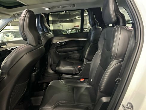 Certified 2022 Volvo XC90 T6 Inscription w/ Climate Package image 23