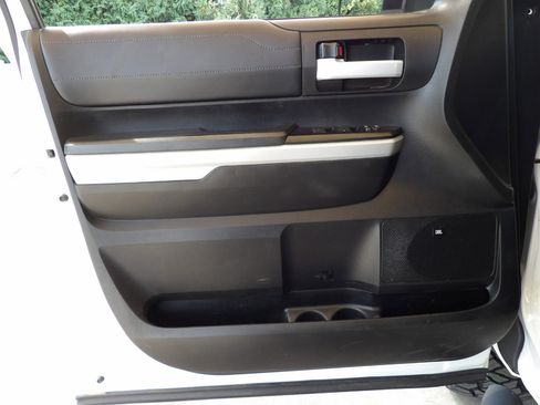 Used 2019 Toyota Tundra Limited image 10