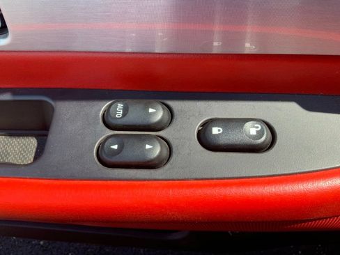 Used 2003 Ford Thunderbird RWD image 16
