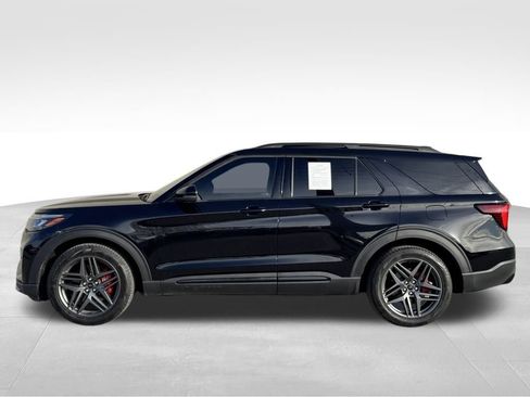 Used 2025 Ford Explorer ST w/ Sun And Sound Package image 32