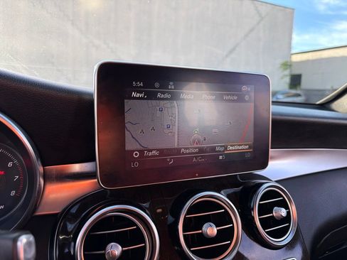 Used 2019 Mercedes-Benz GLC 300 4MATIC Coupe image 33
