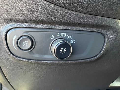 Used 2023 Chevrolet Equinox RS w/ RS Leather Package AWD/4WD image 16