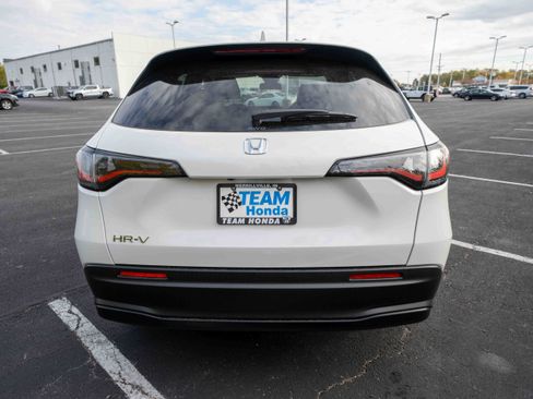 New 2026 Honda HR-V LX image 5
