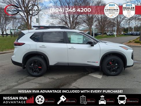 New 2025 Nissan Rogue SV image 4