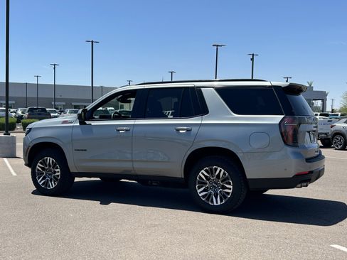 Used 2025 Chevrolet Tahoe Z71 AWD/4WD image 3