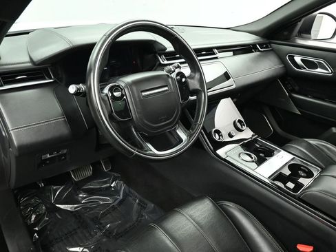 Used 2018 Land Rover Range Rover Velar R-Dynamic HSE image 11
