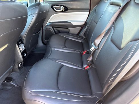 Used 2025 Jeep Compass Limited image 22