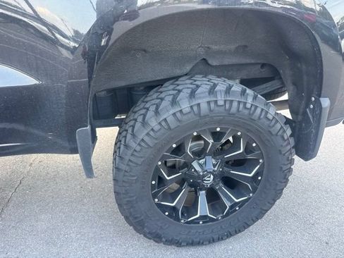 Used 2020 Chevrolet Silverado 1500 LT Trail Boss AWD/4WD image 16