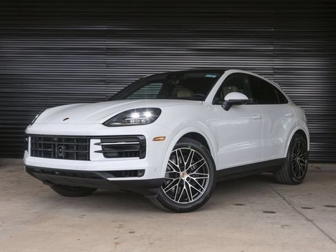 Certified 2026 Porsche Cayenne Coupe AWD/4WD image 1