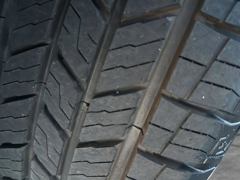 Used 2019 Toyota Highlander LE image 40