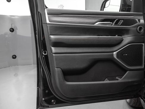 Used 2023 Jeep Wagoneer Series III w/ Convenience Group I image 35